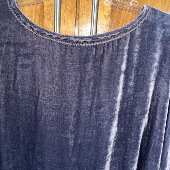 Johnny Was Tilda Tunic Top Velvet Gray Floral Embroidered Poncho Boho M V Neck - Picture 10 of 11